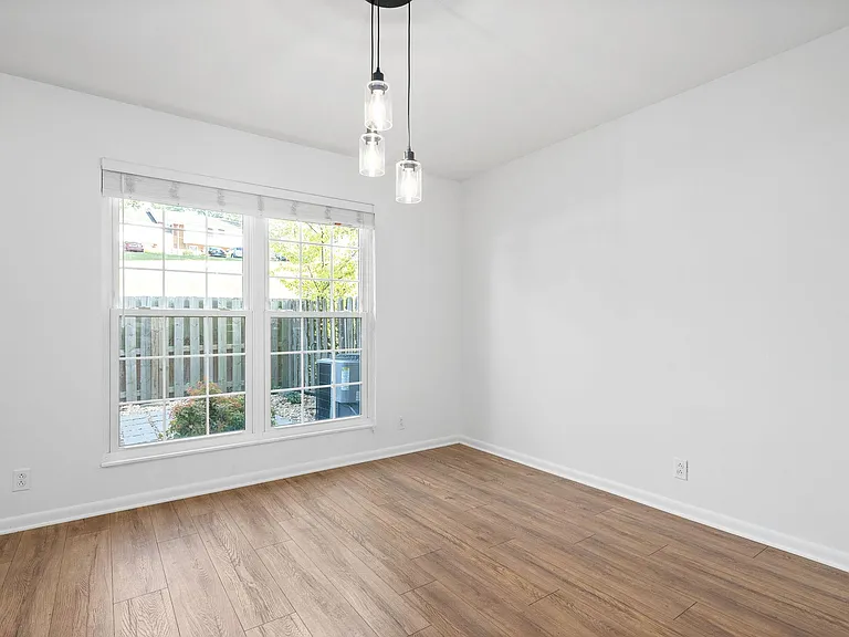 5600 Country Dr #316 — Photo 11