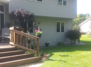 1832 Greenbriar Trl, Oshkosh, WI 54904
