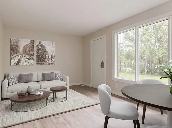 602 Laurier St W #602, Moose Jaw, SK S6H 7A9