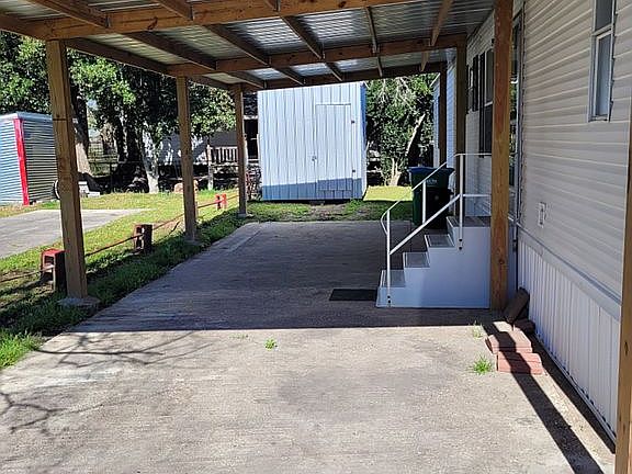4th image of 35180 Carol St