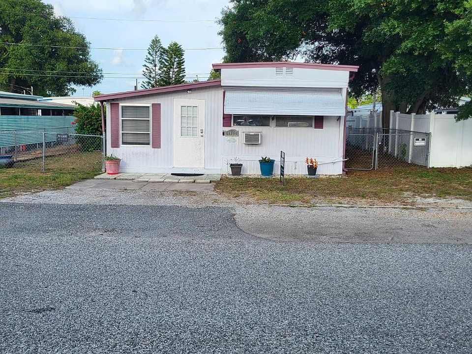1st image of 1924 Viceroy Ln
