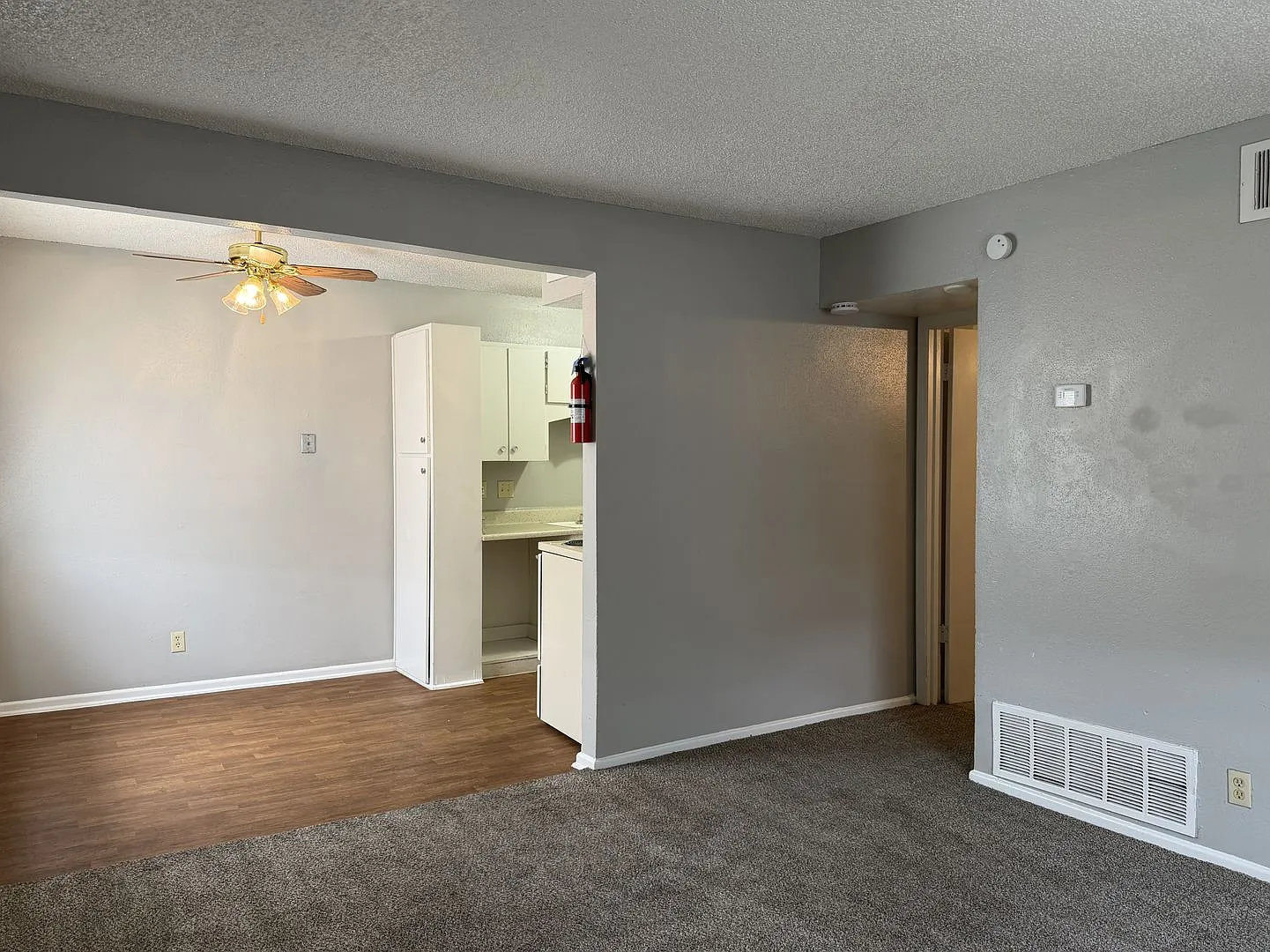 TEXANA APARTMENTS — Photo 3