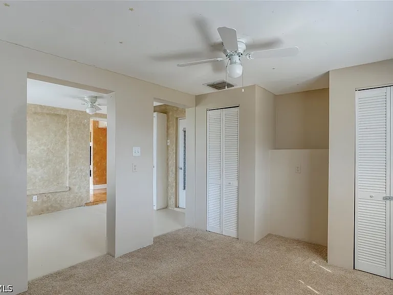 806 Entrada Dr N — Photo 14