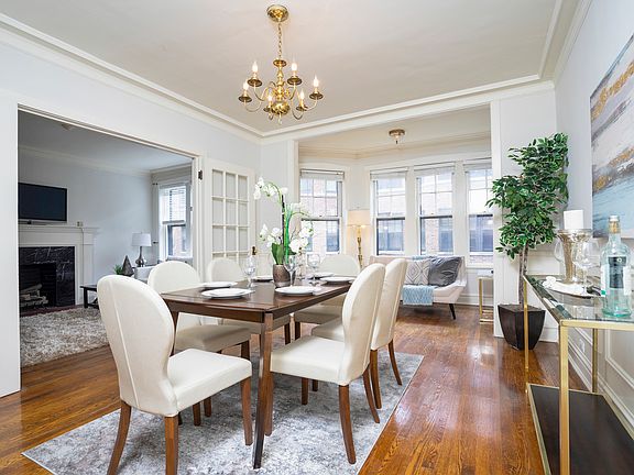 3rd image of 2309 N Commonwealth Ave APT 2E