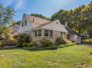 150 Churchills Ln, Milton, MA 02186