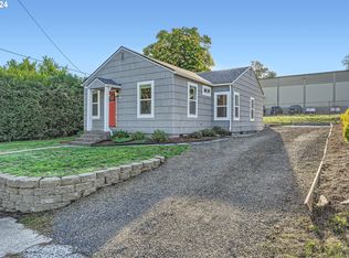 923 NW Greeley St, Camas, WA 98607