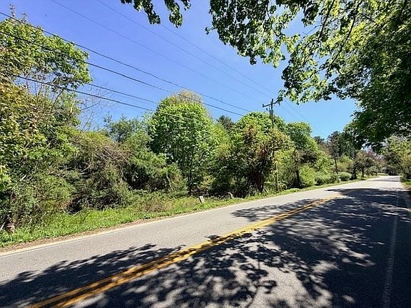 2nd image of LOT Great Neck Rd #A