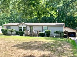 5835 W Dewey Rd, Ludington, MI 49431