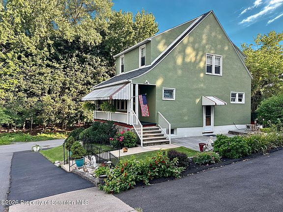 3rd image of 1708 Harding St