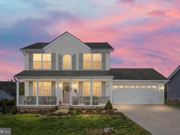 74 Toulouse Ln, Martinsburg, WV 25403