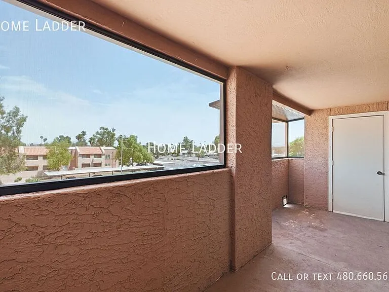 540 N May St #3075 — Photo 16
