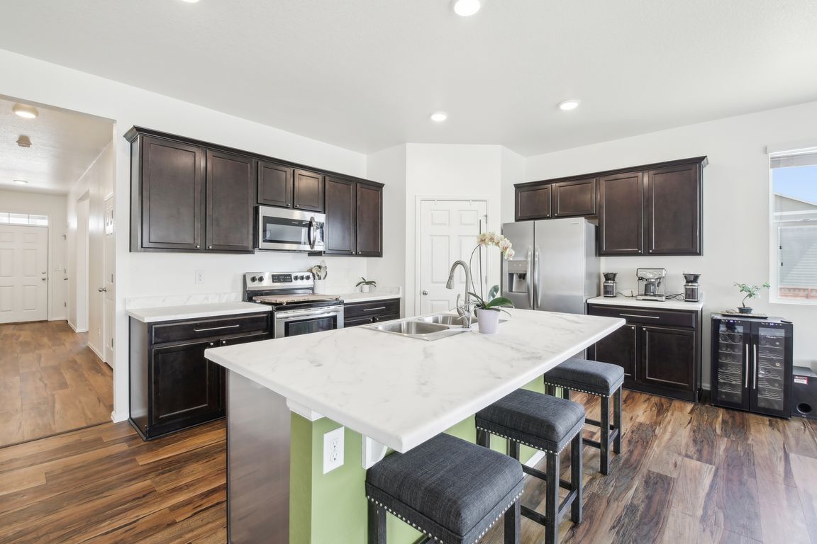 Opal Ave-2304-013.jpg