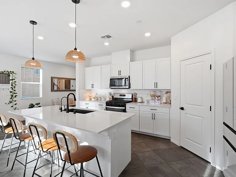 5407 Robinera Ct — Photo 4
