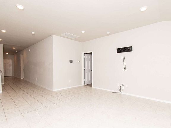 3rd image of 5207 Karen Green Dr
