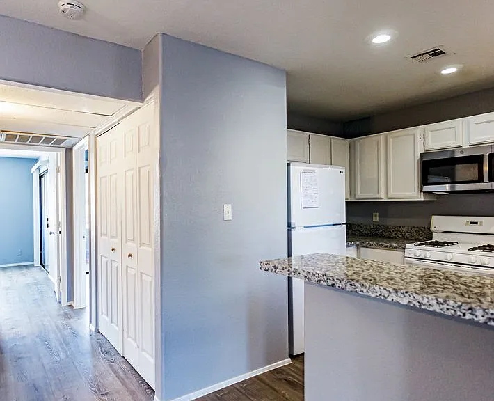 5036 S Rainbow Blvd #104 — Photo 9
