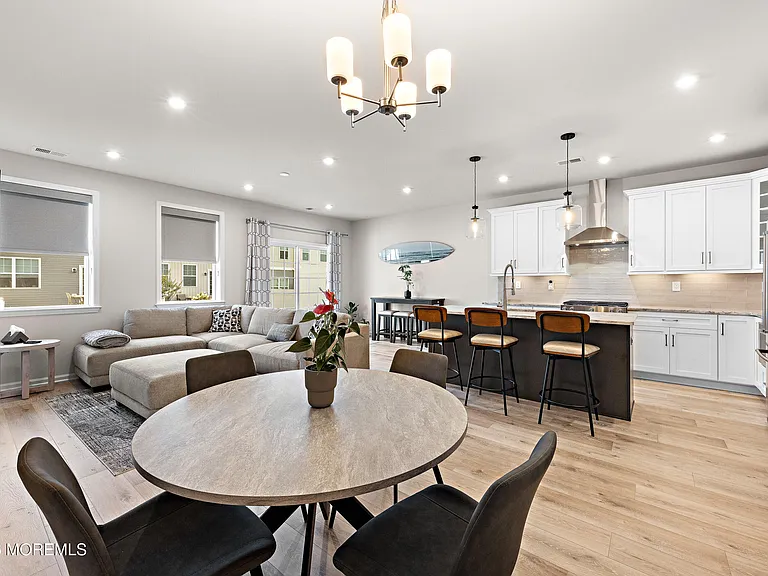 15 Laird Way — Photo 24