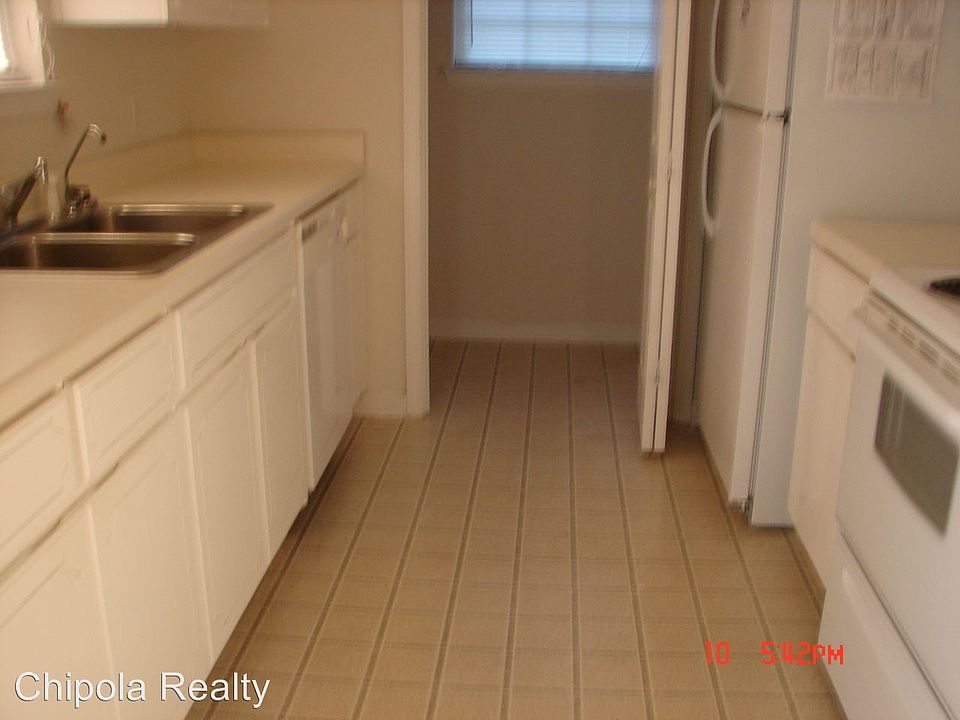 2nd image of 2601 Mashburn Rd