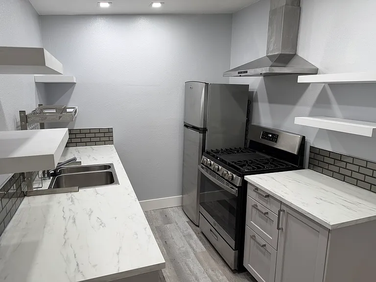 743 Balsam St #1 — Photo 6