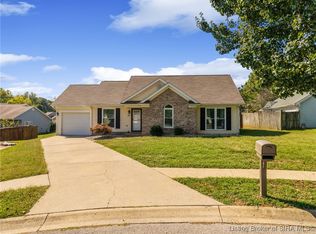 1406 Blackberry Rdg, Jeffersonville, IN 47130