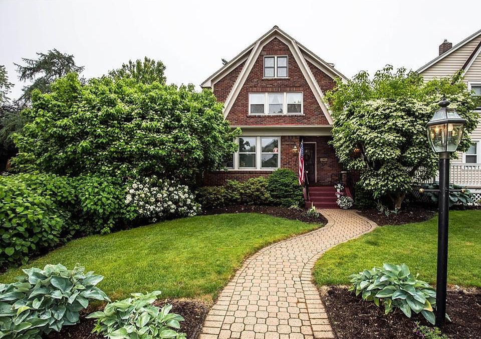 1st image of 340 Shenley Dr