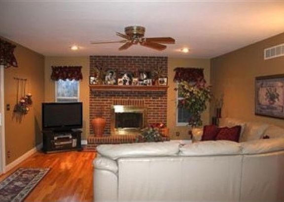 4th image of 2283 Kyle Dr