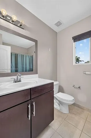 5 bed, 3.0 bath, 3116 sqft, $4,850 — Photo 4
