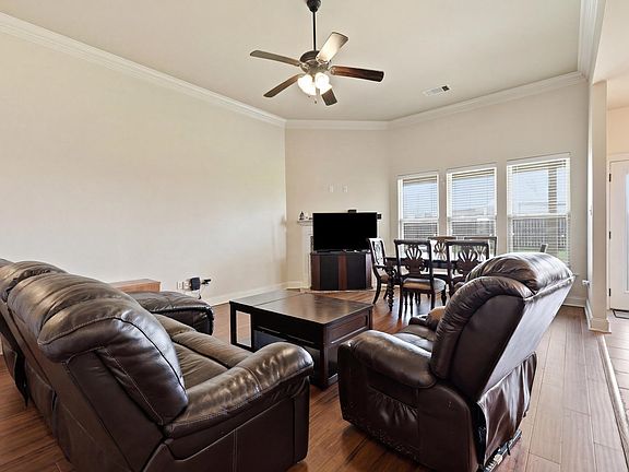 3rd image of 169 Towne Way