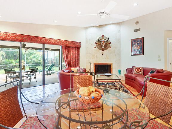 3rd image of 13118 La Lique Court