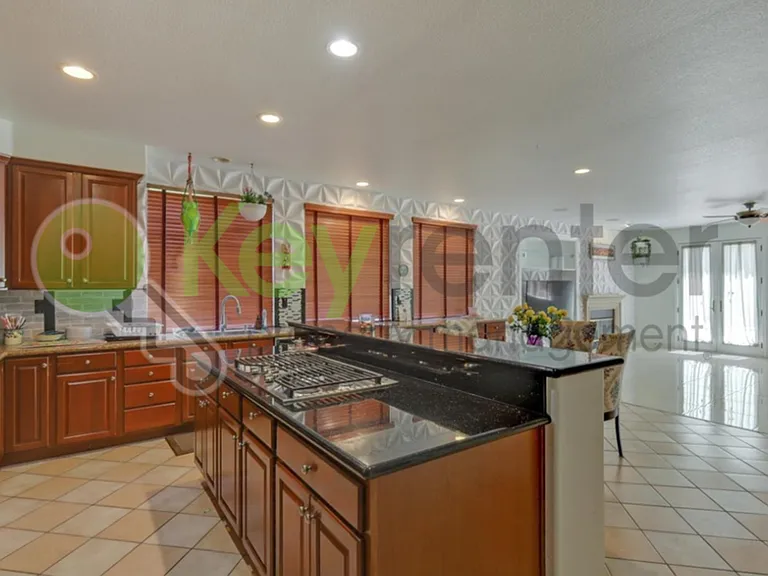 208 Otter Glen Ct — Photo 6