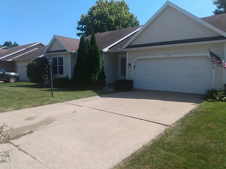 719 Prism Valley Dr — Photo 6