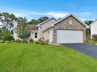 2227 Broadmoor Rd, Rockton, IL 61072