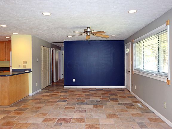 3rd image of 1425 Terry Dr