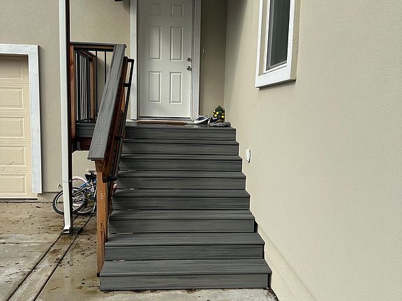 4th image of 6609 Almond Ave