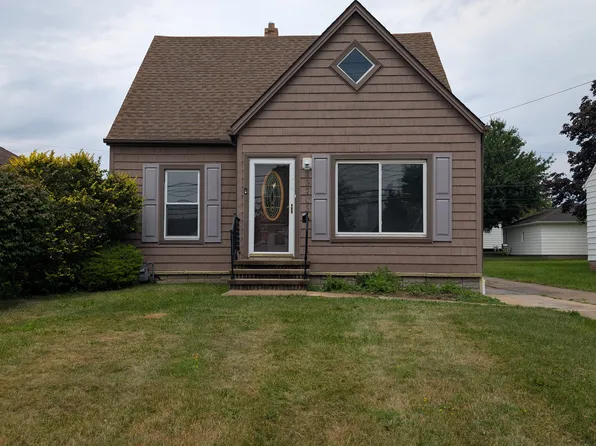 15703 Turney Rd, Maple Heights, OH 44137