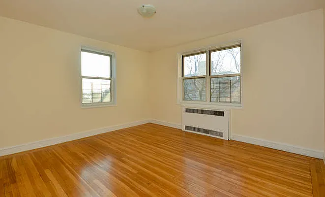 Sold by EZ Premier Realty | media 21