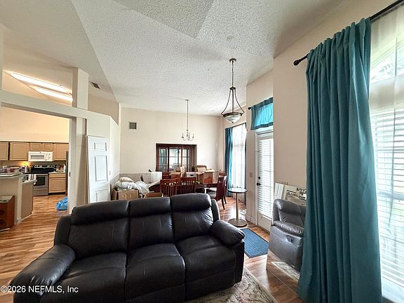 4th image of 2098 FOREST GATE Drive E