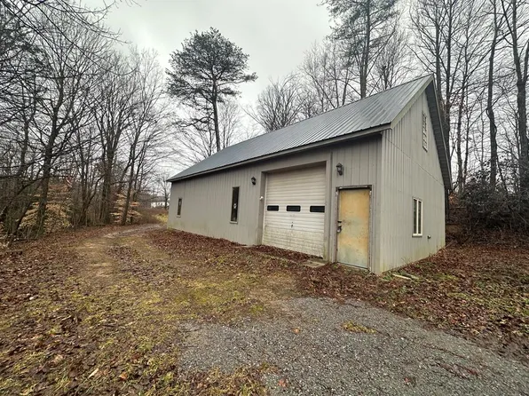 394 Wooldridge Rd, Jamestown, KY 42629