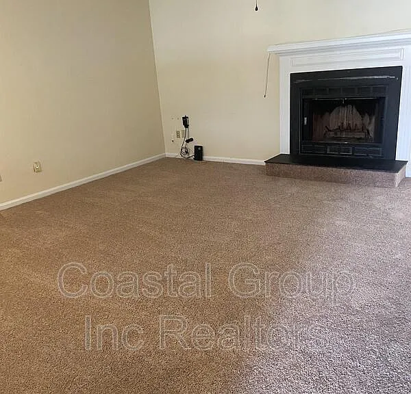 910 Jay Are Ct — Photo 7