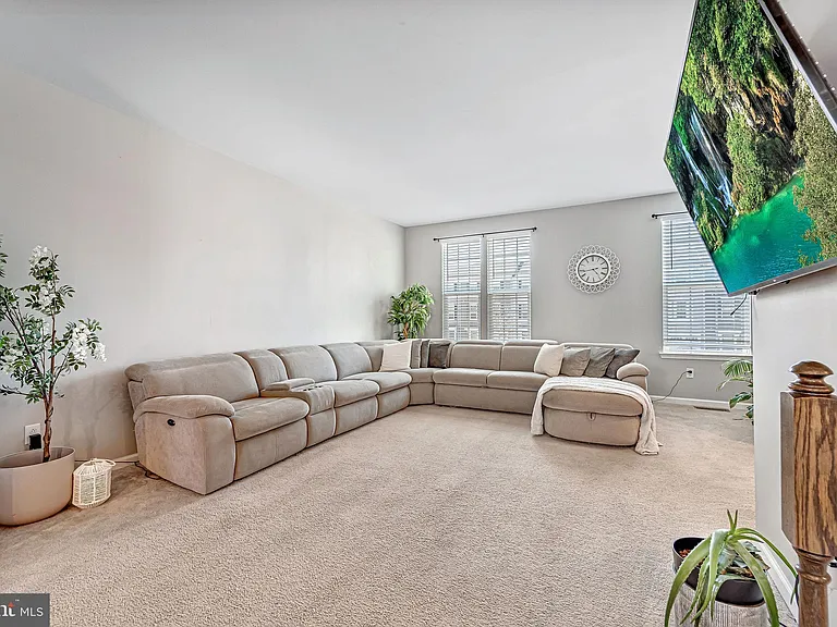 205 Dalton Dr — Photo 11