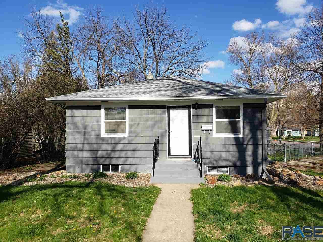 1516 W 32nd St, Sioux Falls, SD 57105 Zillow