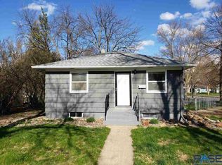 1516 W 32nd St, Sioux Falls, SD 57105