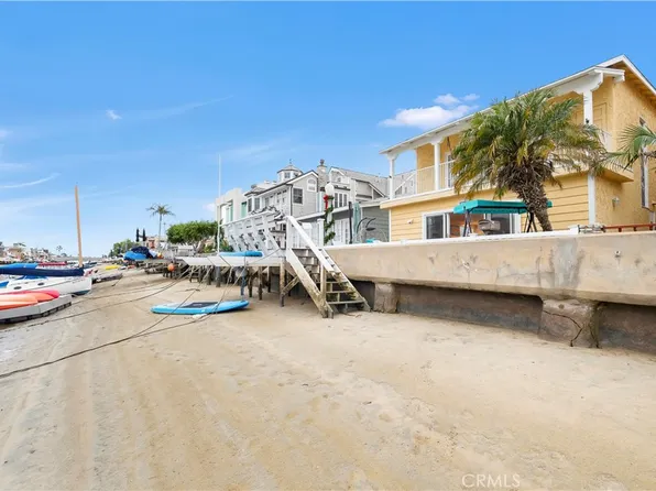 325 Grand Canal, Newport Beach, CA 92662