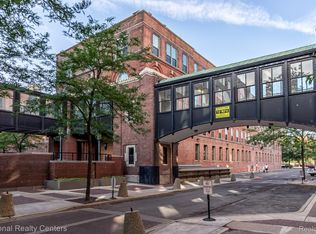 200 River Place Dr APT 23, Detroit, MI