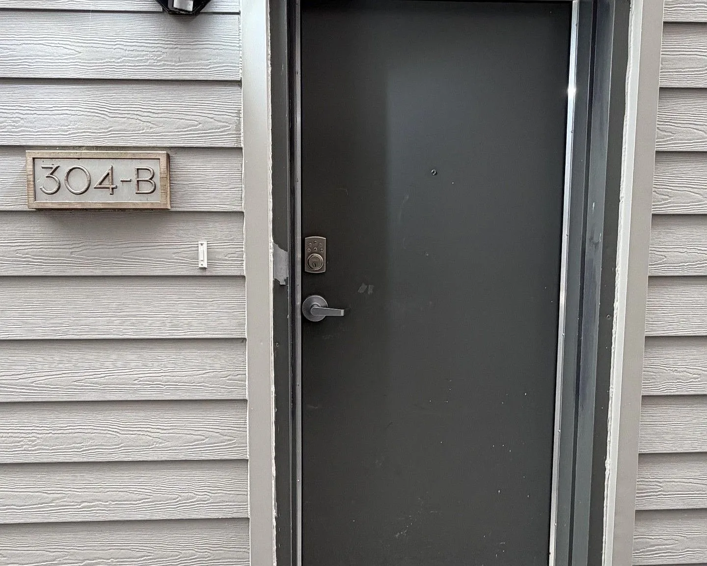 2 bed, $2,550 — Photo 2