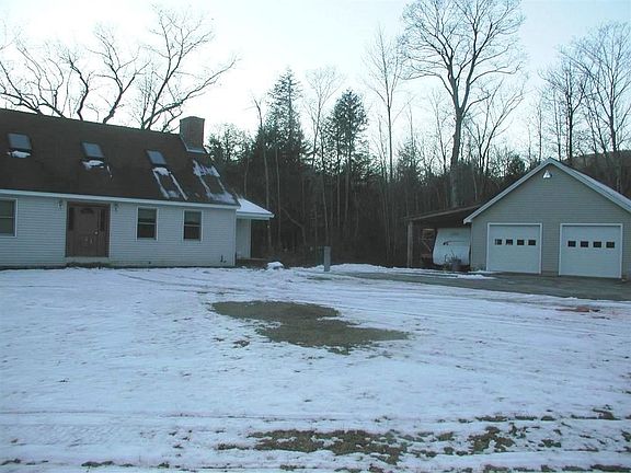 Street view w/Garage