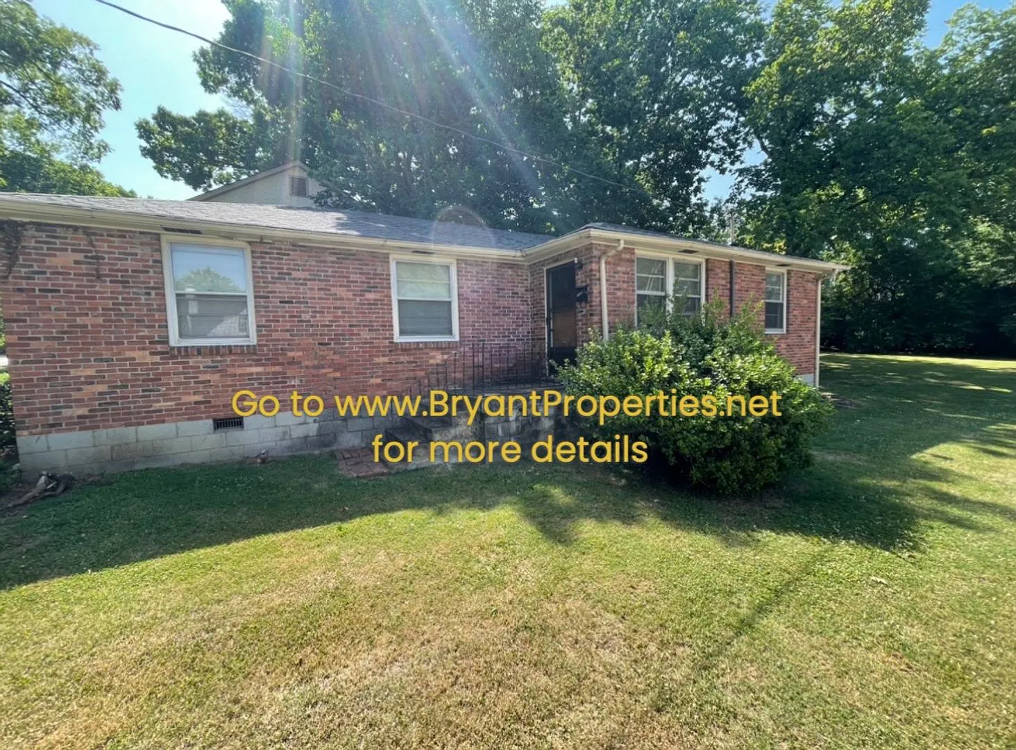 1915 Sweetbriar Ave * — Photo 1