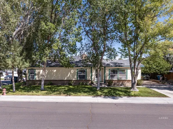 2312 N Hollow Dr, Elko, NV 89801
