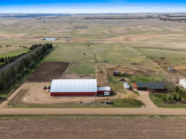 45139 Hawk Dr, Montrose, SD 57048