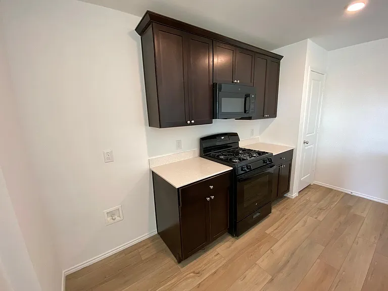 1609 River Crossing Dr — Photo 4