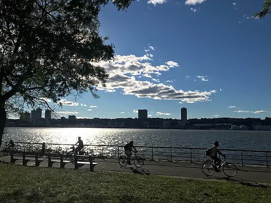 Rented by Owner | media 22